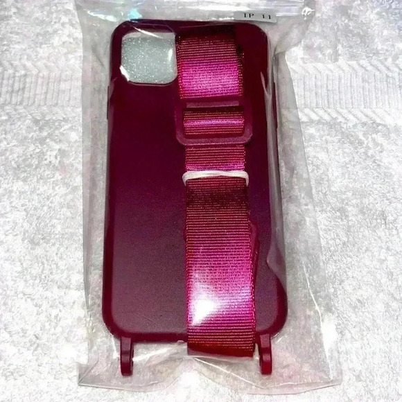 IPhone 11 Case With A Lanyard NWT - Picture 1 of 3